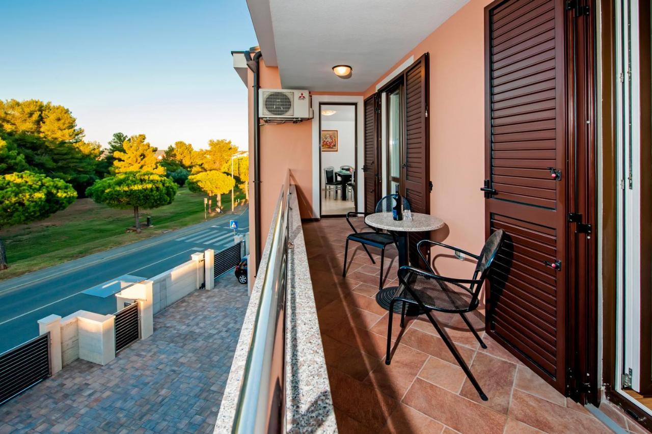Apartments Centener Rovinj Exterior photo